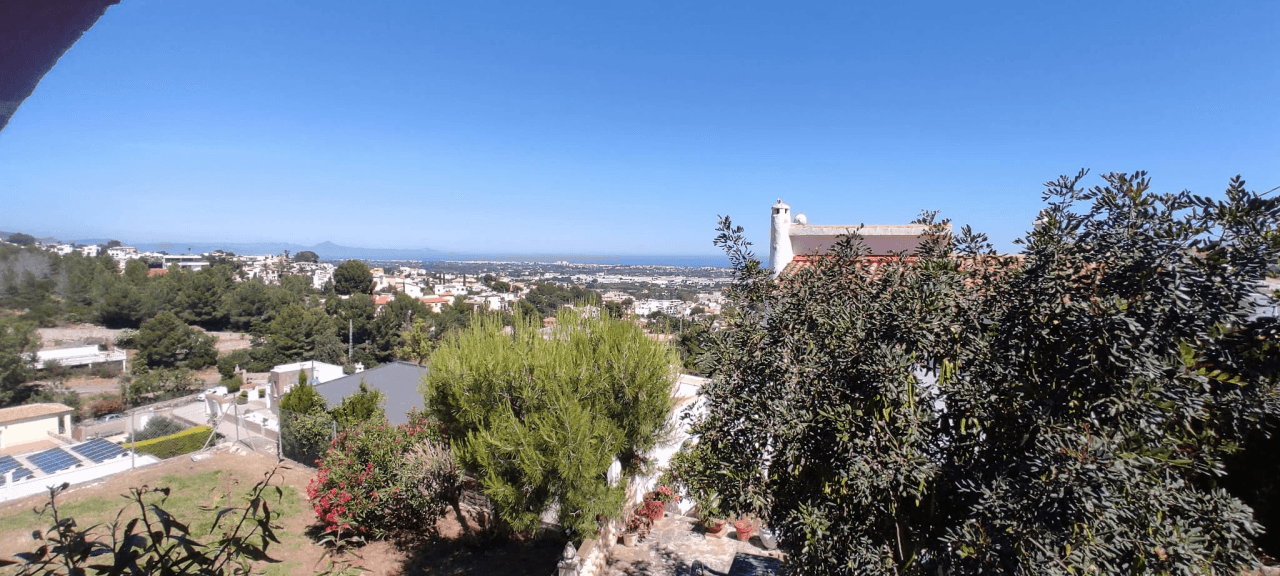 Chalet en venta de 3 dormitorios en Denia, Alicante