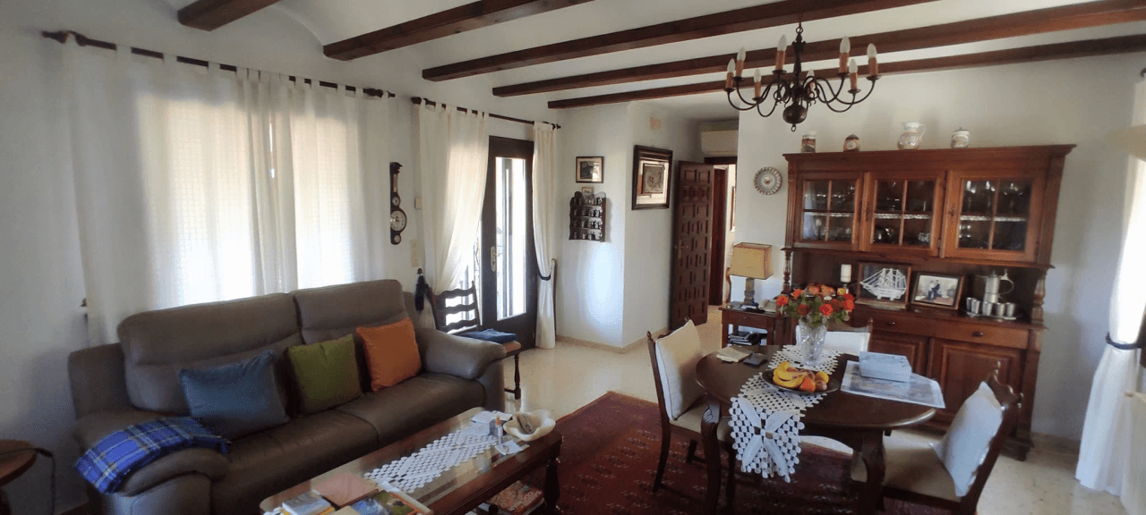 Chalet en venta de 3 dormitorios en Denia, Alicante