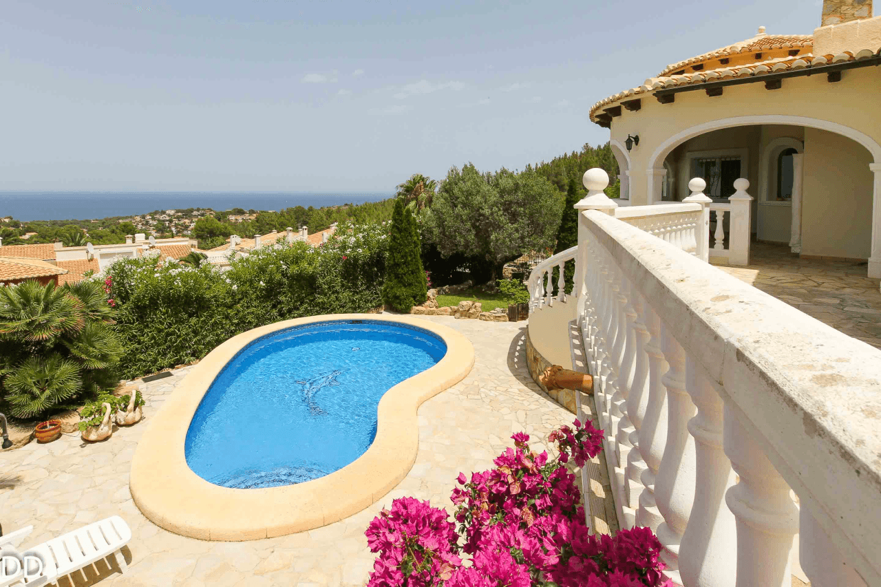 VILLA CON VISTAS PANORAMICAS AL MAR