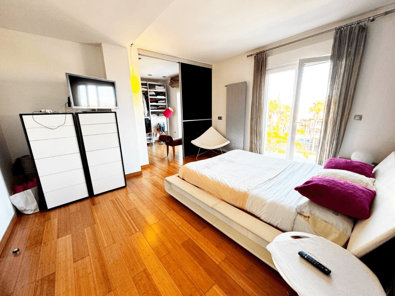 Venta de chalet moderno en venta en El Montgó, Denia
