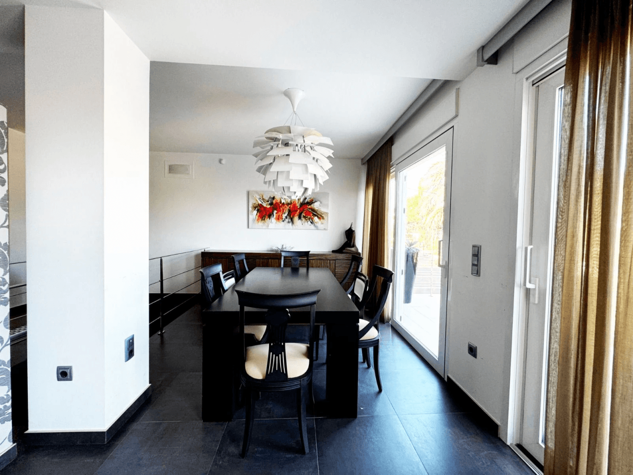 Venta de chalet moderno en venta en El Montgó, Denia