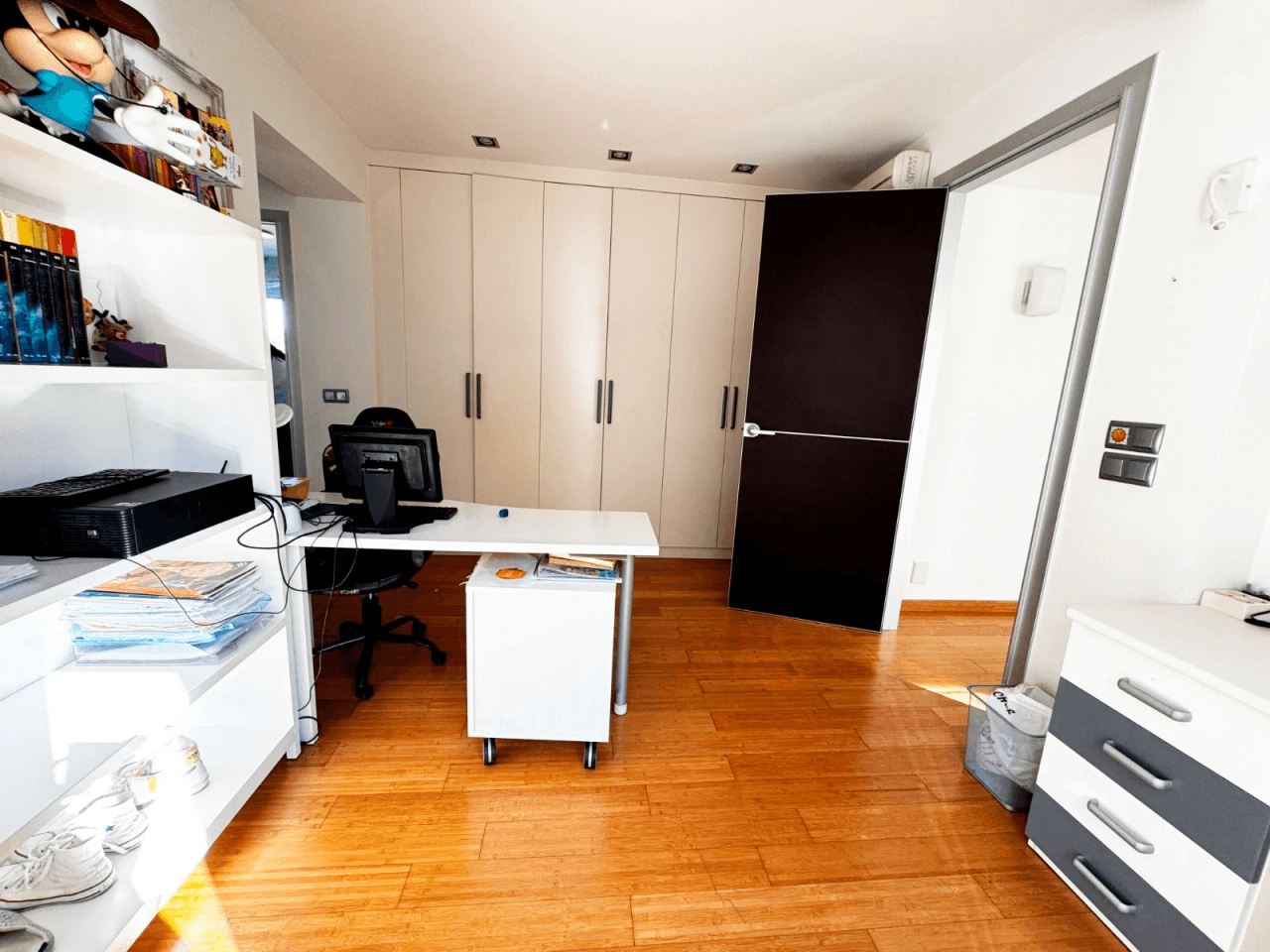 Venta de chalet moderno en venta en El Montgó, Denia