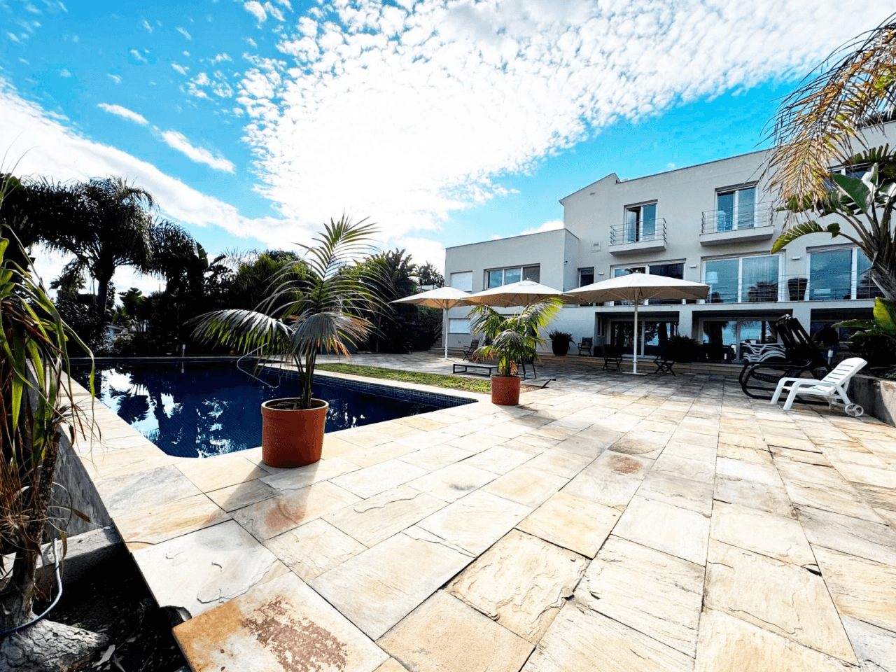 Venta de chalet moderno en venta en El Montgó, Denia