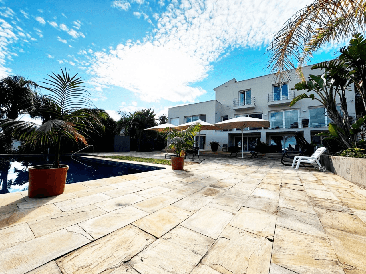 Venta de chalet moderno en venta en El Montgó, Denia
