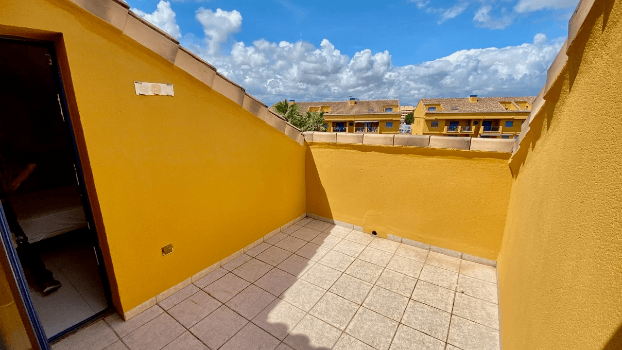 Penthouse am Strand in der Nähe von Puerto Denia
