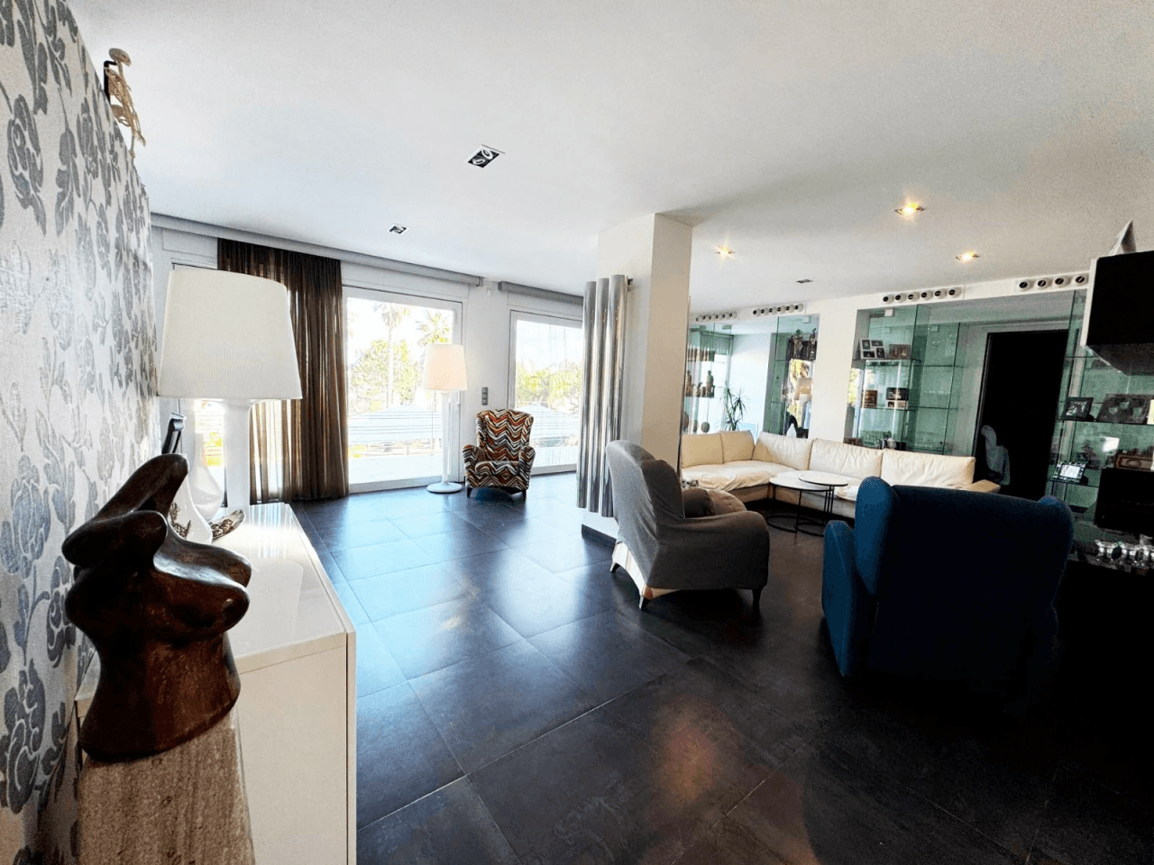 Venta de chalet moderno en venta en El Montgó, Denia