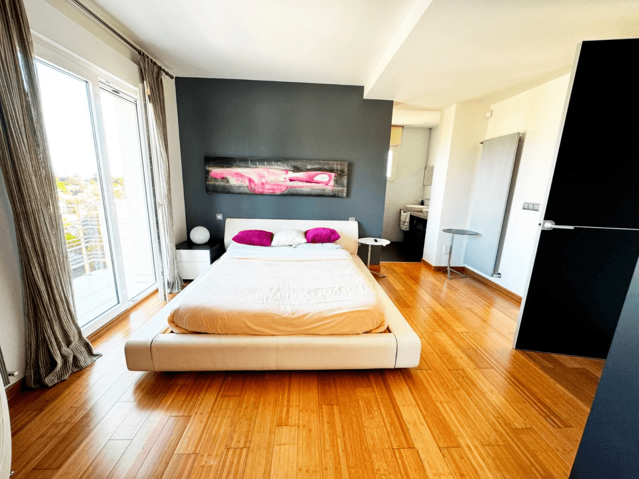 Venta de chalet moderno en venta en El Montgó, Denia