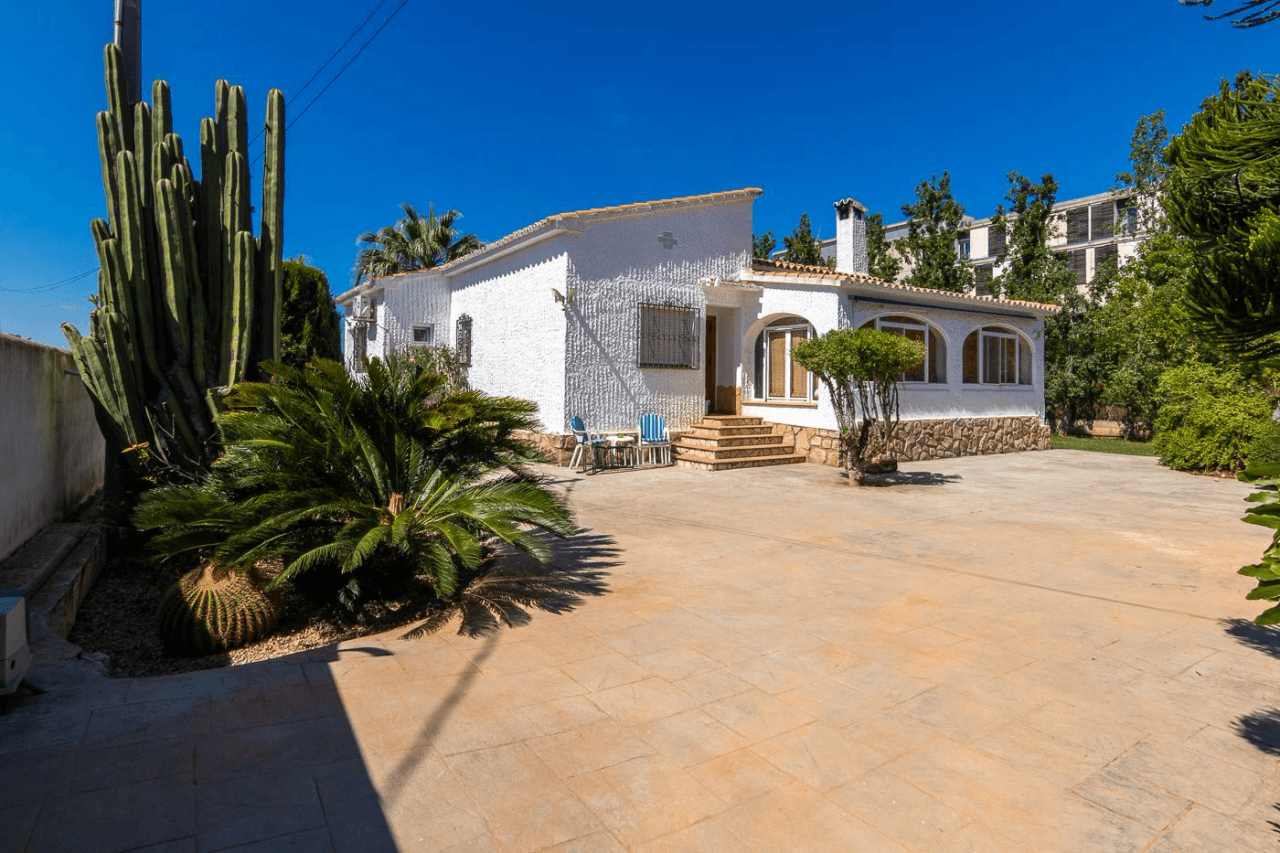 Gerestaureerd villa in een landelijke omgeving nabij het Hospital de Dénia, La Xara