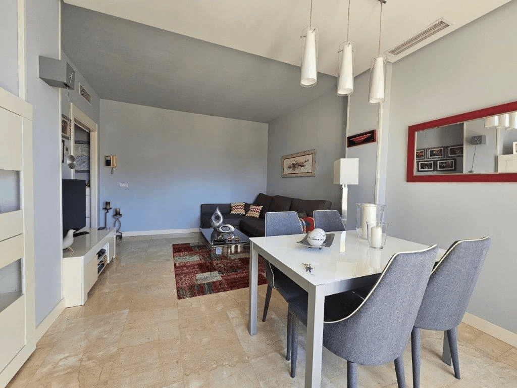 Zonnig appartement in Vergel