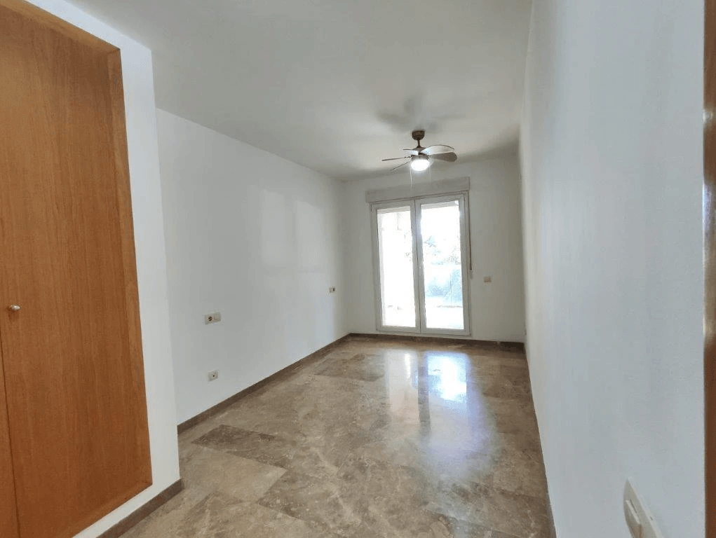 Amplio Apartamento en 1ª planta en 1ª línea de playa