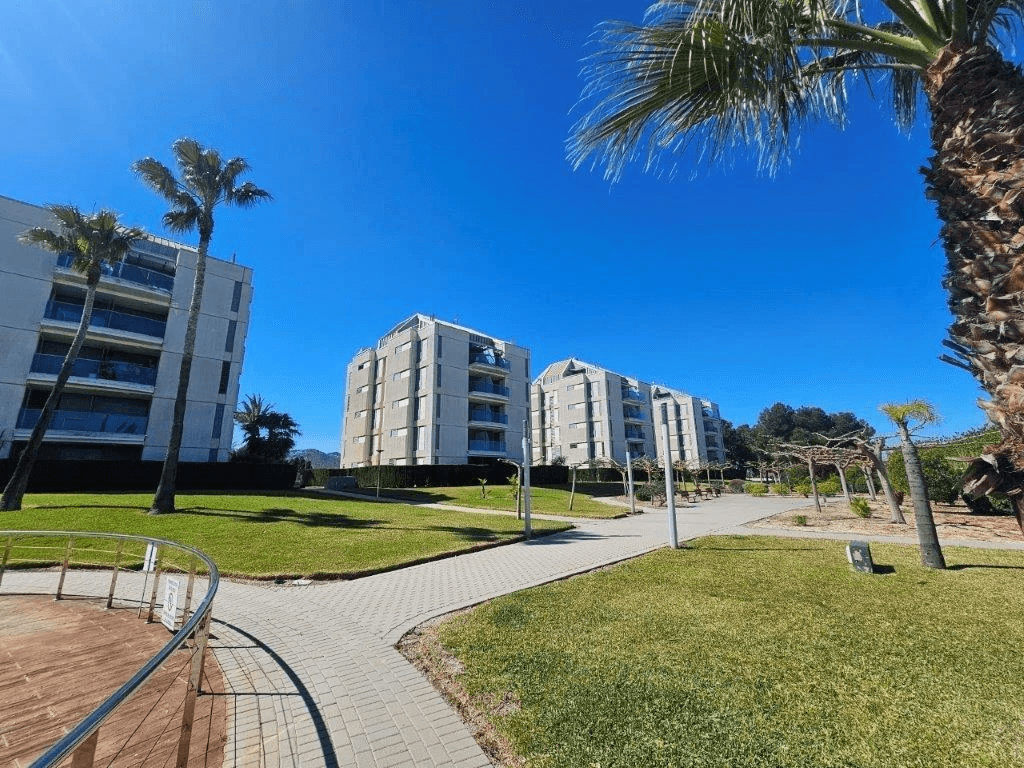 Zonnig appartement in Vergel