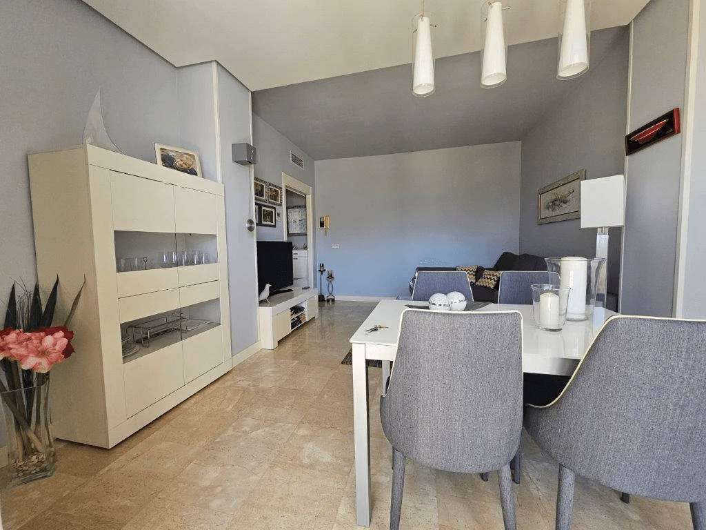 Zonnig appartement in Vergel