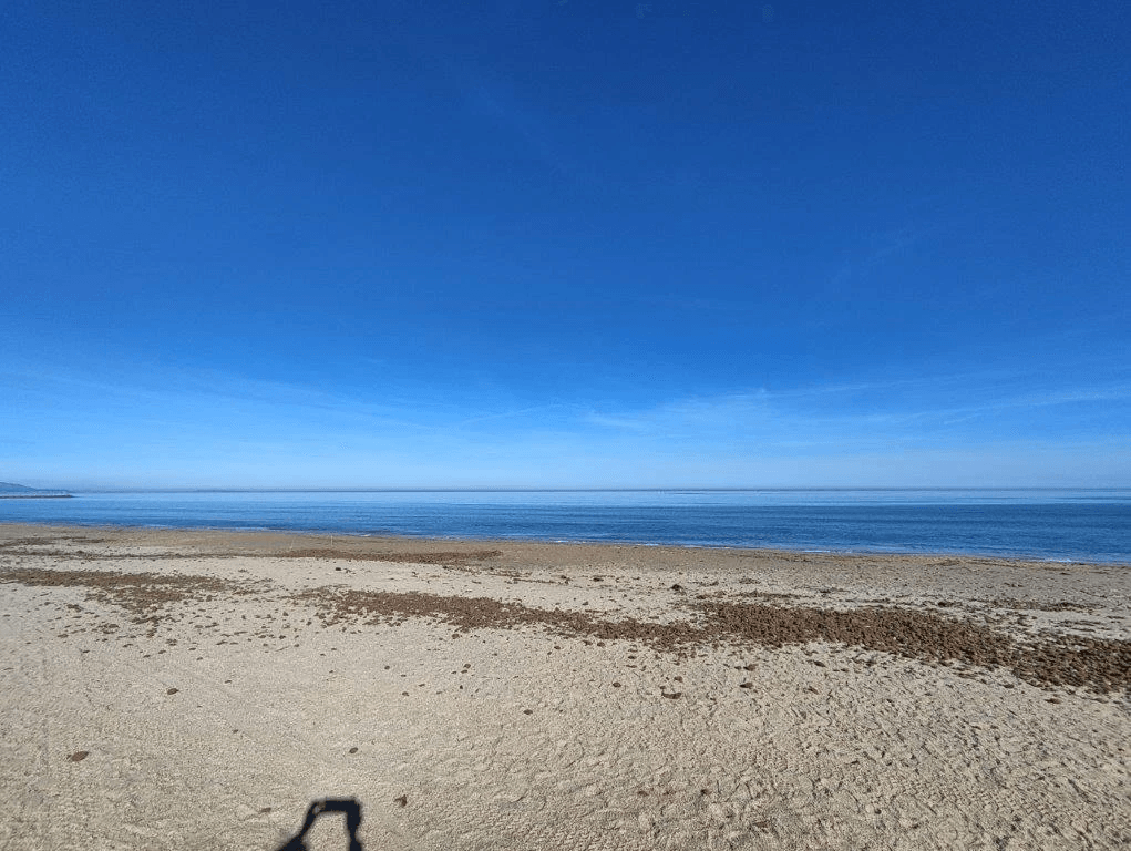 Amplio Apartamento en 1ª planta en 1ª línea de playa