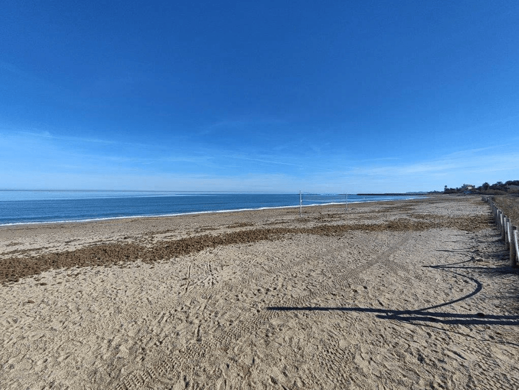 Amplio Apartamento en 1ª planta en 1ª línea de playa