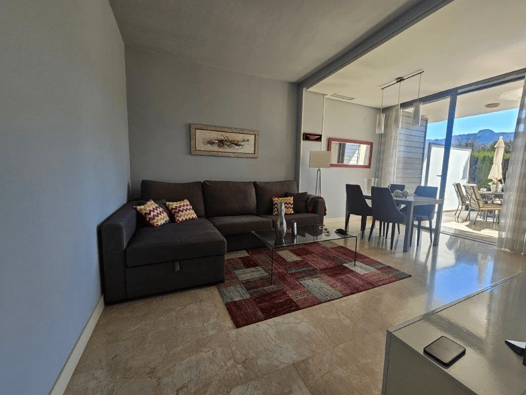 Zonnig appartement in Vergel