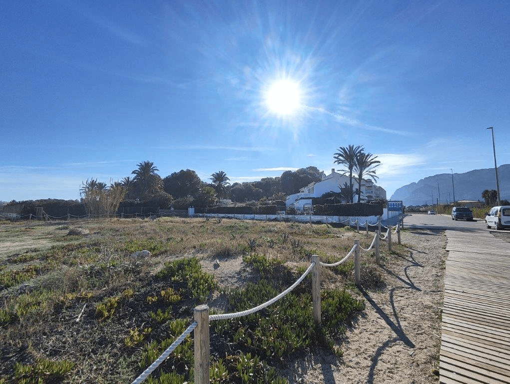 Amplio Apartamento en 1ª planta en 1ª línea de playa