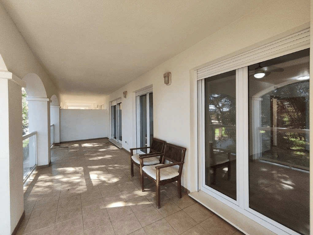Amplio Apartamento en 1ª planta en 1ª línea de playa