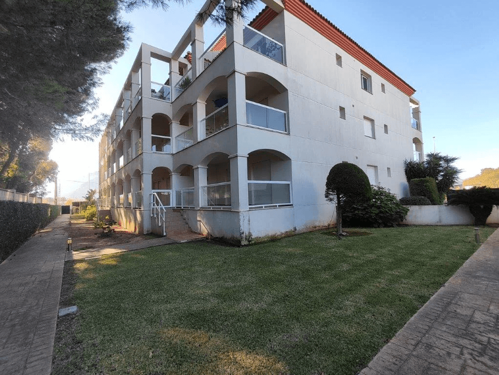 Amplio Apartamento en 1ª planta en 1ª línea de playa
