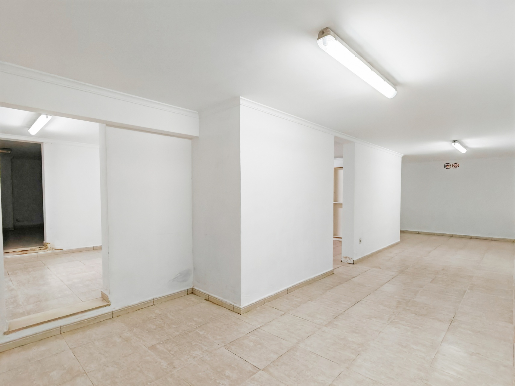 Gran chalet/villa en venta  muy   amplia  con piscina privada  en Denia
