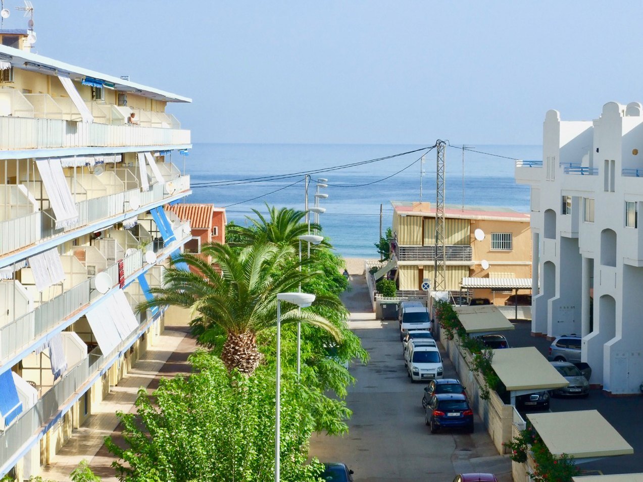 Genial ático en venta de  dos dormitorios  en las  Marinas con vistas al mar